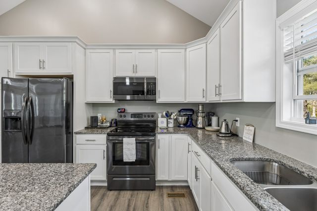 109 Duke Rd, Dickson, TN 37055