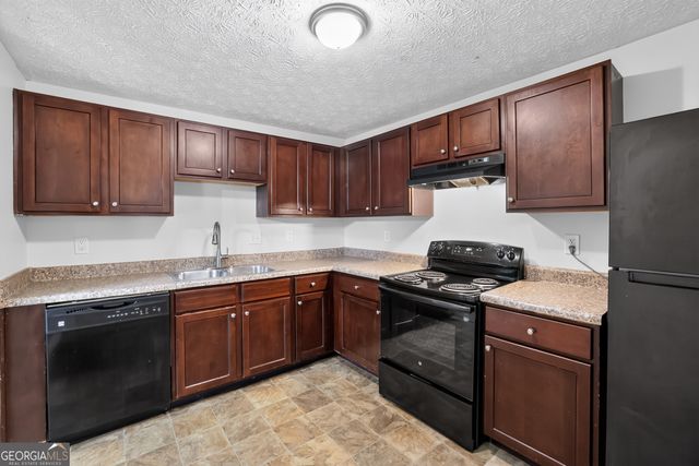 5105 Stone Trace, Stone Mountain, GA 30083