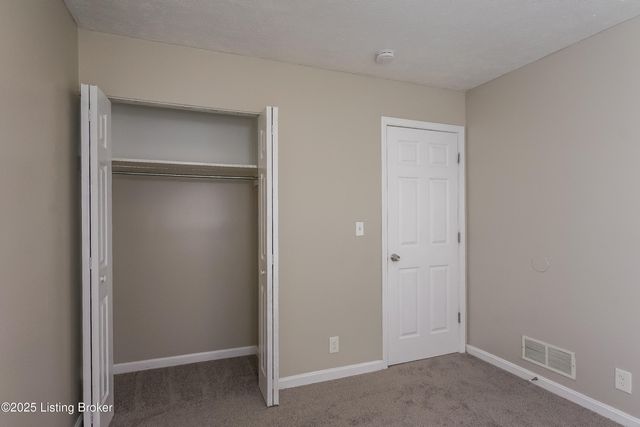 3804 Breckenridge Ln, Louisville, KY 40218