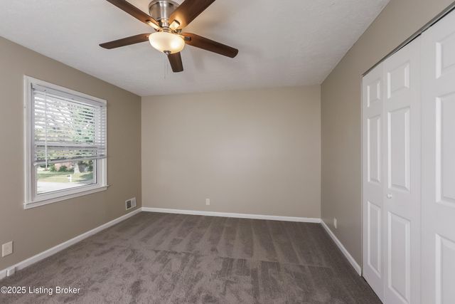 3804 Breckenridge Ln, Louisville, KY 40218