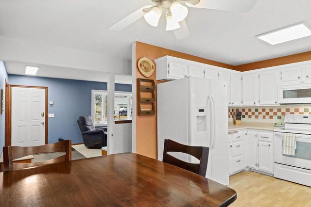 5602 Glenway Street, Mcfarland, WI 53558