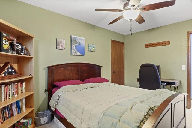 5602 Glenway Street, Mcfarland, WI 53558