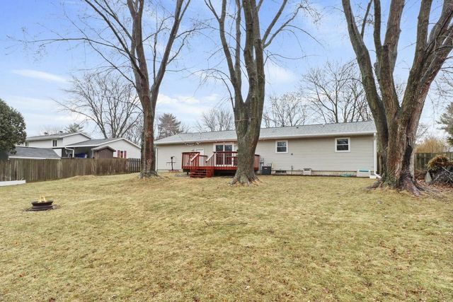 5602 Glenway Street, Mcfarland, WI 53558