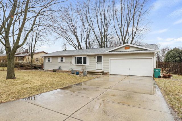5602 Glenway Street, Mcfarland, WI 53558