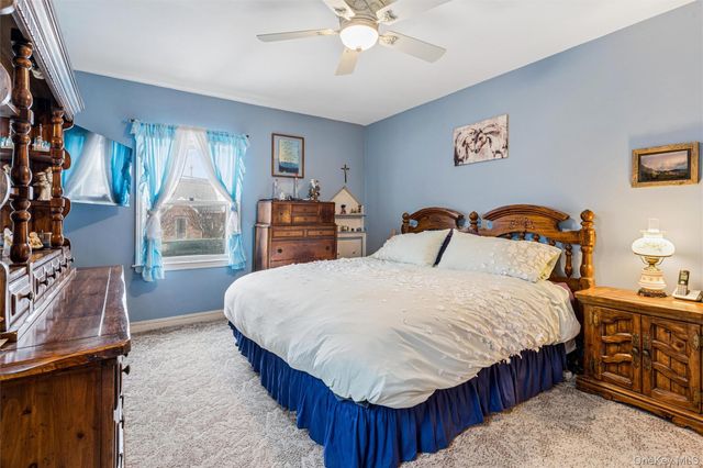 9 Clinton Street, Elmont, NY 11003