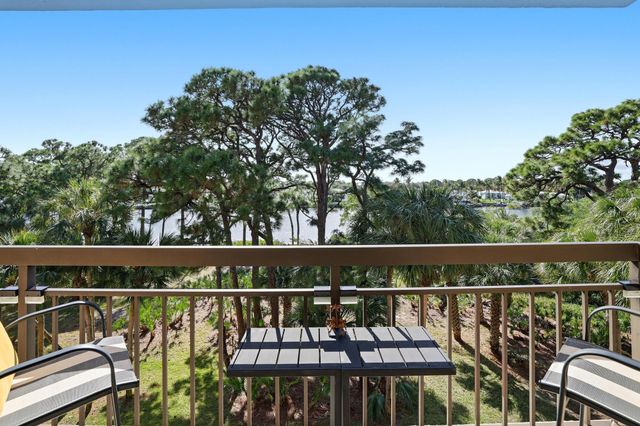2101 Marina Isle Way 404, Jupiter, FL 33477