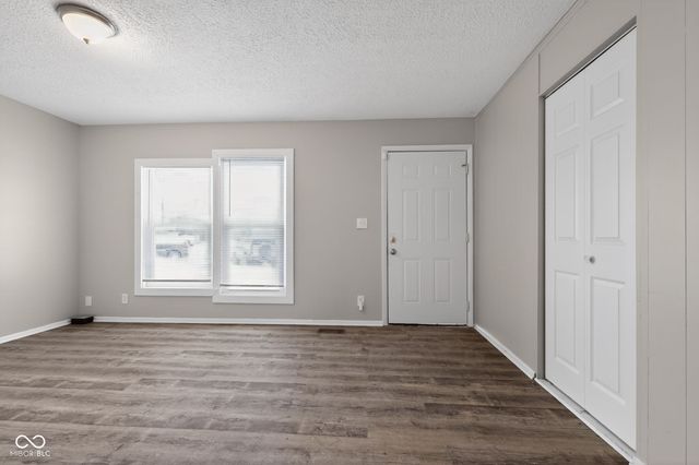 9819 Bishop Court, Indianapolis, IN 46235