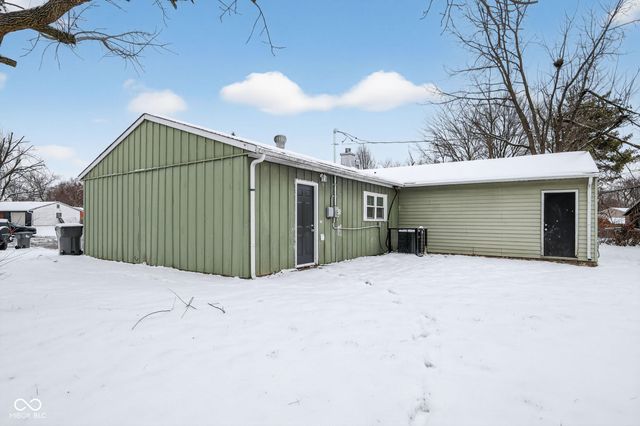 9819 Bishop Court, Indianapolis, IN 46235