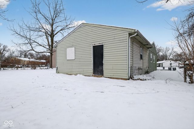 9819 Bishop Court, Indianapolis, IN 46235