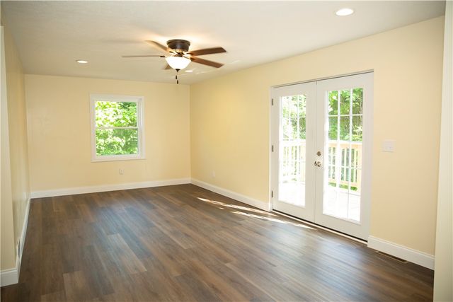 387 W Wylie Ave, Canton Twp, PA 15301