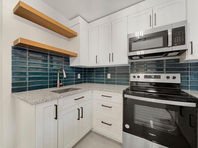 2725 Dupont Avenue S, Minneapolis, MN 55408