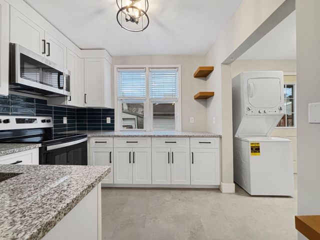 2725 Dupont Avenue S, Minneapolis, MN 55408