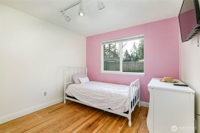 4003 NE 6th Court, Renton, WA 98056