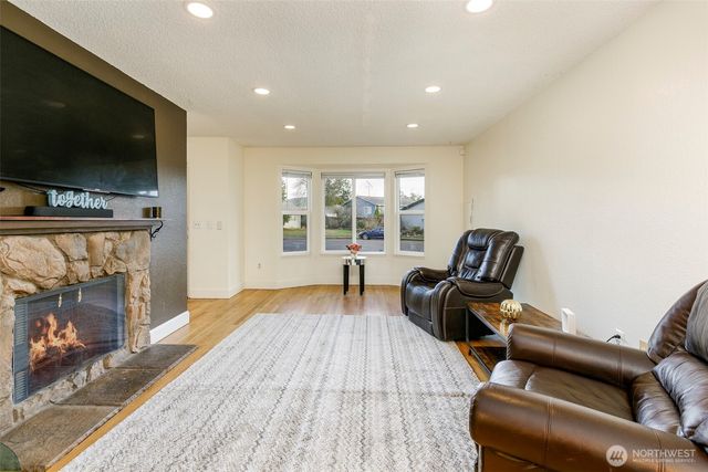 4003 NE 6th Court, Renton, WA 98056