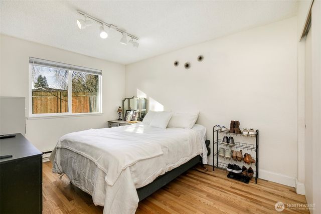 4003 NE 6th Court, Renton, WA 98056