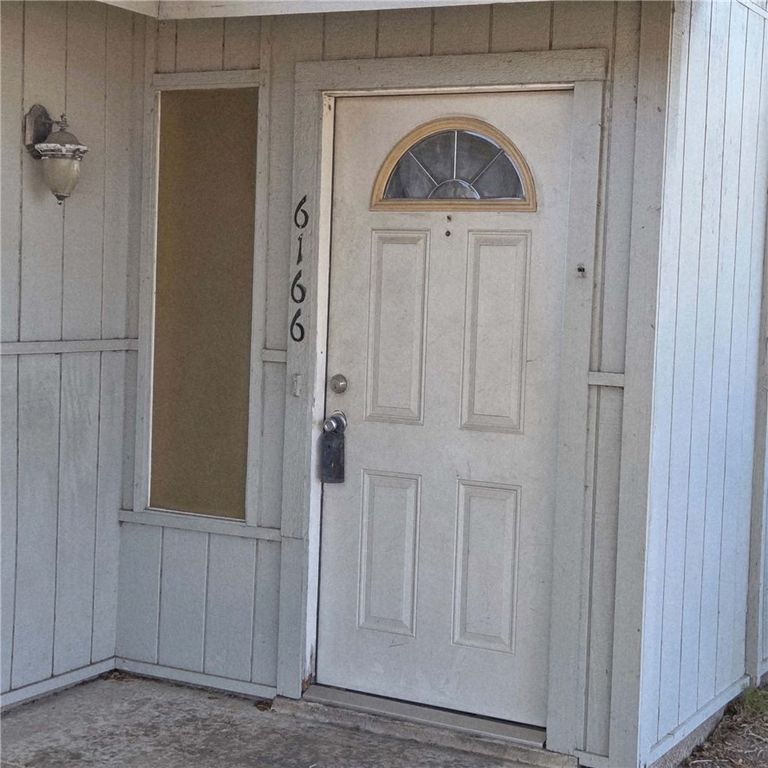 6166 Hidden Oaks 3, Corpus Christi, TX 78412 — photo 2