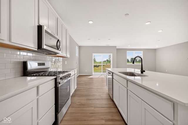 903 Sugarland Way, Greenwood, IN 46143