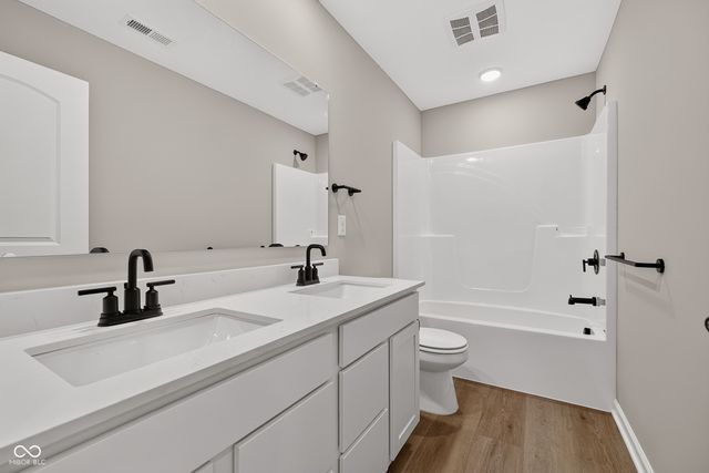 903 Sugarland Way, Greenwood, IN 46143