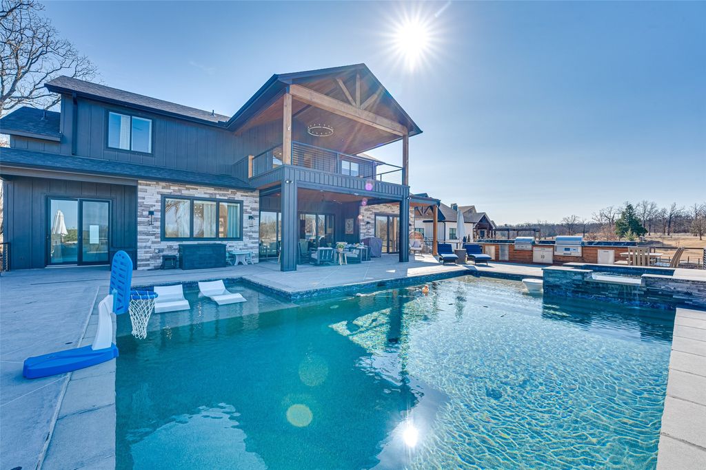 5629 Lakeshore Court, Log Cabin, TX 75148