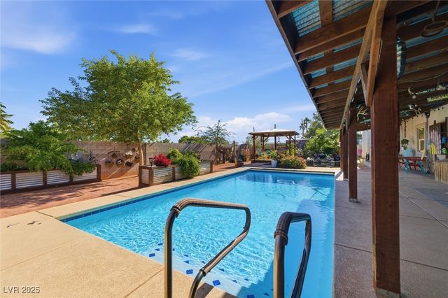 5831 Rebecca Road, Las Vegas, NV 89130