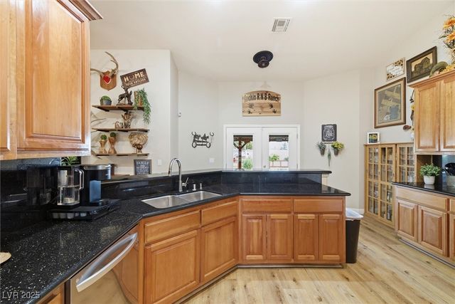 5831 Rebecca Road, Las Vegas, NV 89130