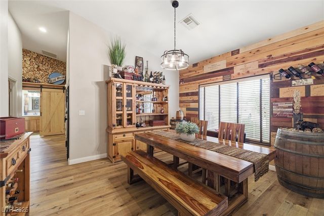 5831 Rebecca Road, Las Vegas, NV 89130