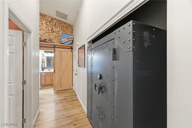 5831 Rebecca Road, Las Vegas, NV 89130