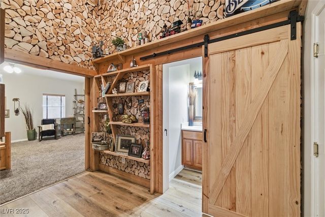 5831 Rebecca Road, Las Vegas, NV 89130