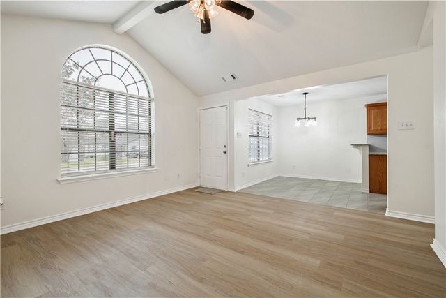 907 West 16th Street, Bryan, TX 77803