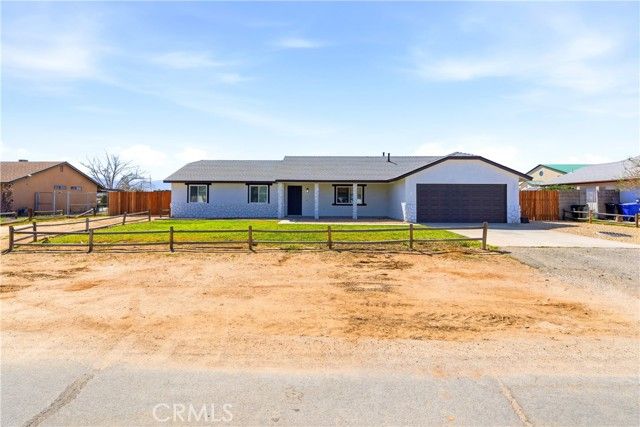 22557 Ojai Road, Apple Valley, CA 92308