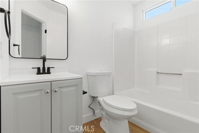 22557 Ojai Road, Apple Valley, CA 92308