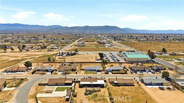 22557 Ojai Road, Apple Valley, CA 92308