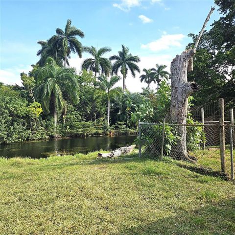 370 NW 65th Avenue, Plantation, FL 33317