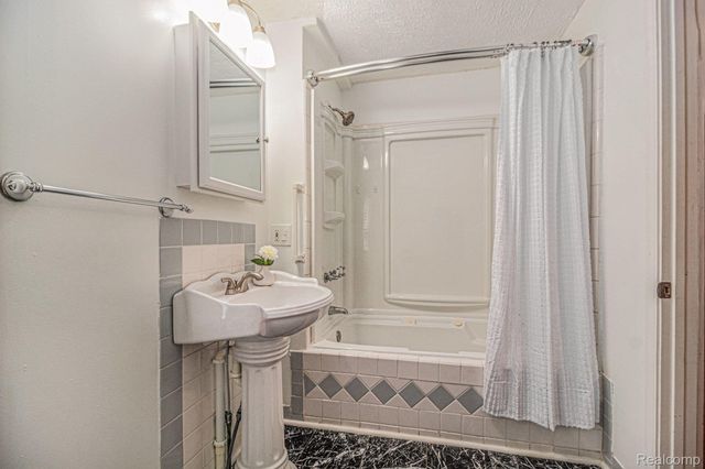 180 N Pasadena Street, Ypsilanti, MI 48198