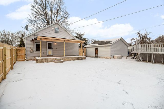 180 N Pasadena Street, Ypsilanti, MI 48198