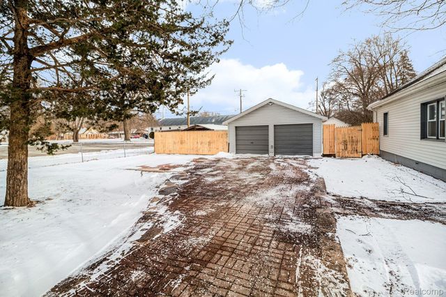 180 N Pasadena Street, Ypsilanti, MI 48198