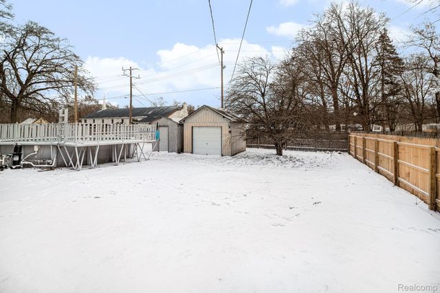 180 N Pasadena Street, Ypsilanti, MI 48198