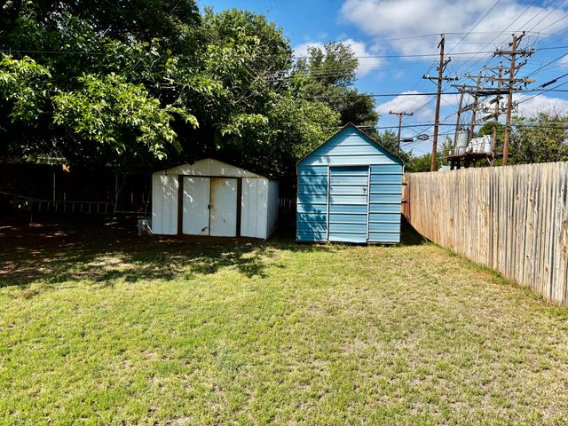 1401 E Tate Street, Brownfield, TX 79316