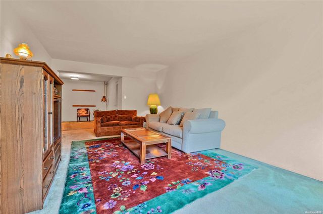 138-25 31 Drive 2E, Flushing, NY 11354