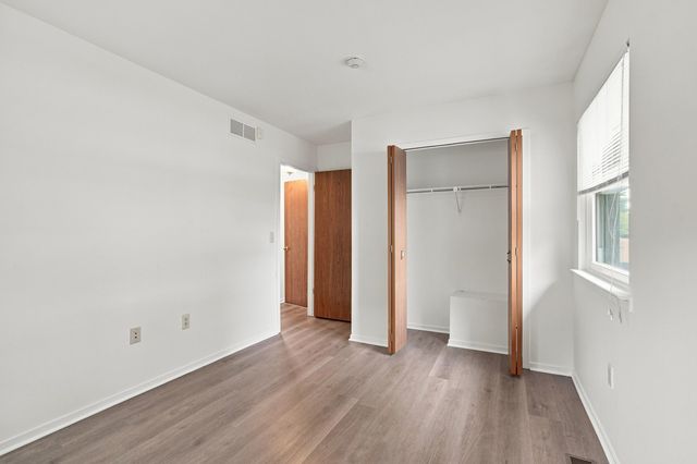 2071 Vine Way Drive 82, Canton, MI 48188