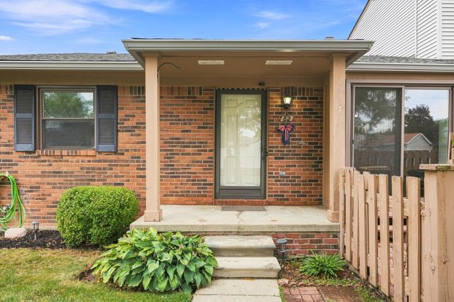 2071 Vine Way Drive 82, Canton, MI 48188