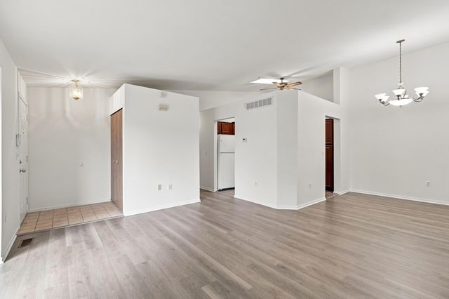 2071 Vine Way Drive 82, Canton, MI 48188