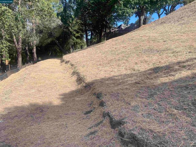 1500 Reliez Valley Rd, Lafayette, CA 94549