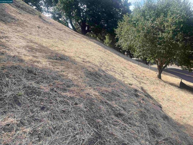 1500 Reliez Valley Rd, Lafayette, CA 94549