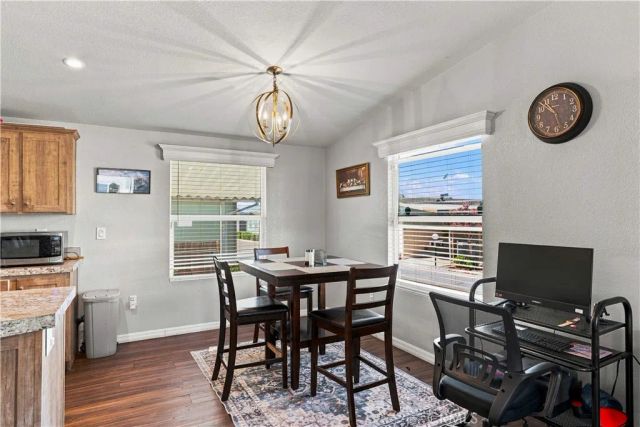 2151 W Rialto 85, San Bernardino, CA 92410