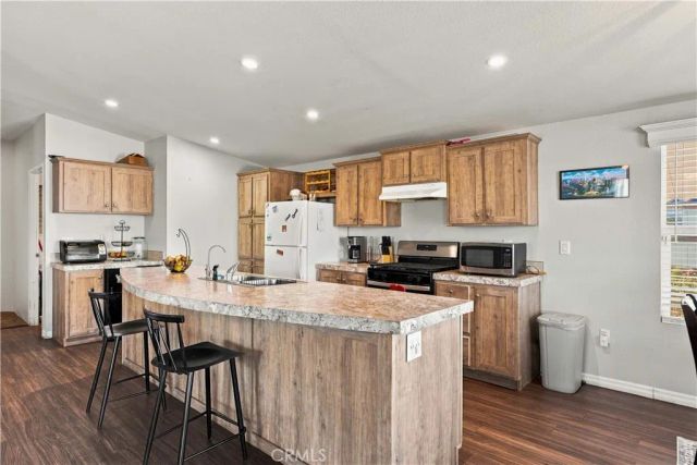 2151 W Rialto 85, San Bernardino, CA 92410