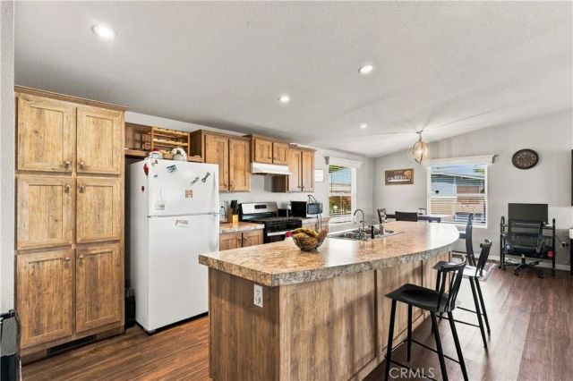 2151 W Rialto 85, San Bernardino, CA 92410