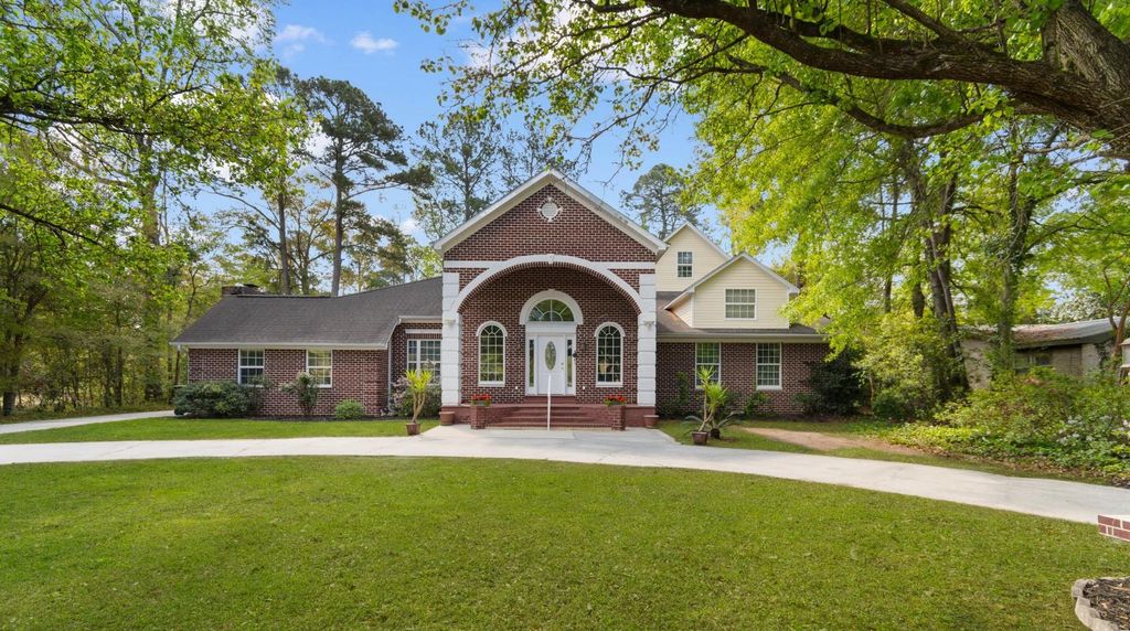 146 University Dr., Conway, SC 29526