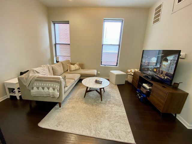 1657 N Halsted Street 3F, Chicago, IL 60614