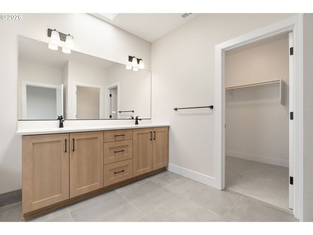 2876 Nw 114th Ter, Portland, OR 97229